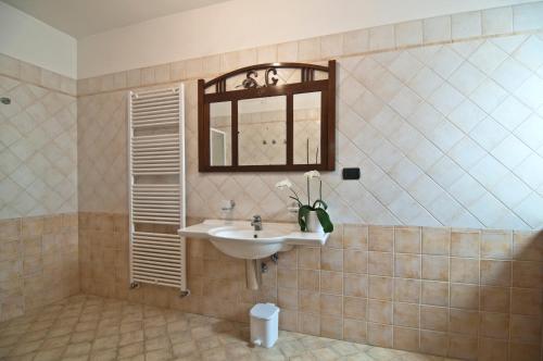 Ett badrum på Home Holiday Salento Casa Agrosì