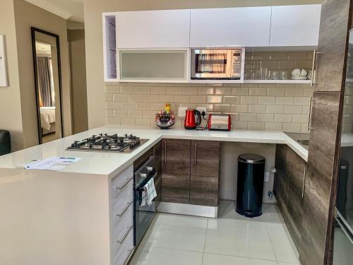 Una cocina o cocineta en Hotel AT Hatfield Apartments