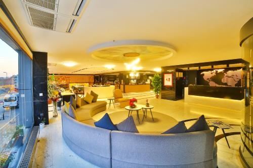 Χώρος καθιστικού στο ibis Styles Istanbul Bomonti