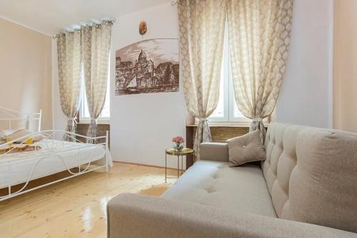 Sibenik Antique Studio Apartment - old town