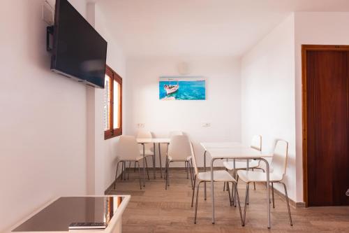 Gallery image of Hostal Las Nieves in Ibiza Town