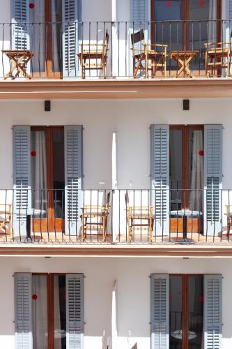 Gallery image of Hostal Las Nieves in Ibiza Town