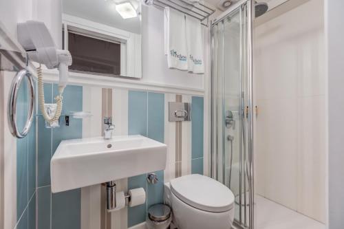 Vonios kambarys apgyvendinimo įstaigoje Ela Tenedos Hotel - Special Category