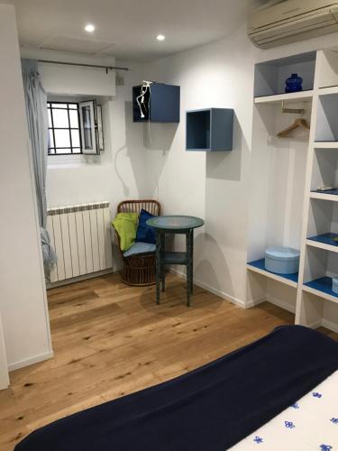 the blu and green apartment
