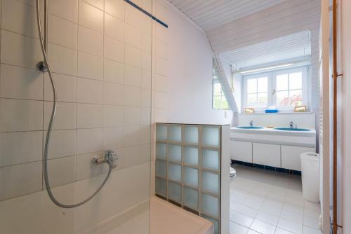 ห้องน้ำของ Zee Vakantievilla Begijnhof 5 De Haan