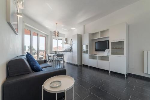 Nomentana White Apartments