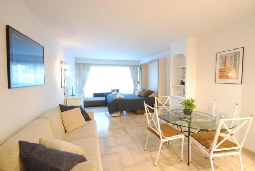 Residence Gray d'Albion Studio DEL186