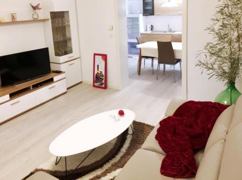 Galeriebild der Unterkunft Apartments Vlasta in Premantura