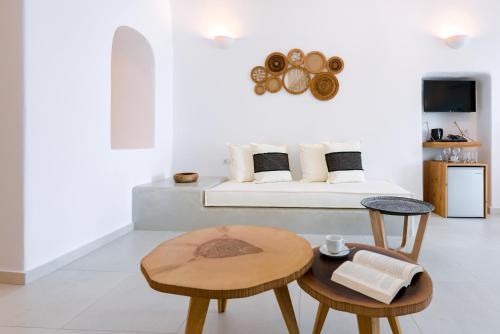 Iriana Suites