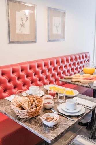 Mad på pensionatet eller i nærheden