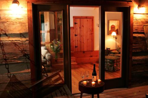 Gambar di galeri bagi Inn & Spa at Cedar Falls di Cedar Grove