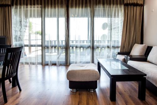 Χώρος καθιστικού στο Guest Villas Ecopolis Glavatartsi