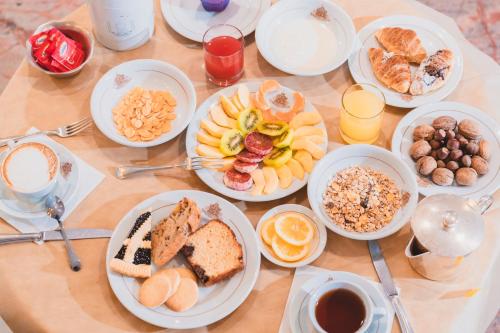 Jídlo v hotelu nebo okolí