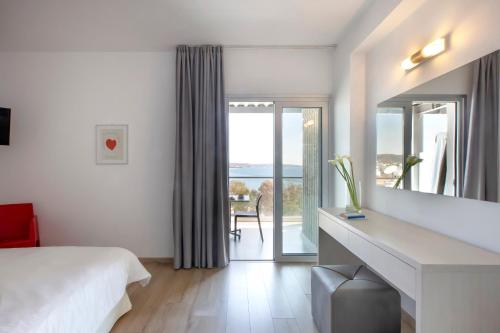 Gallery image of Harmony Bay Hotel in Limassol