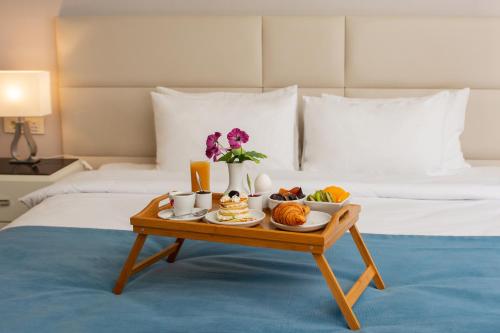 Jídlo v hotelu nebo okolí