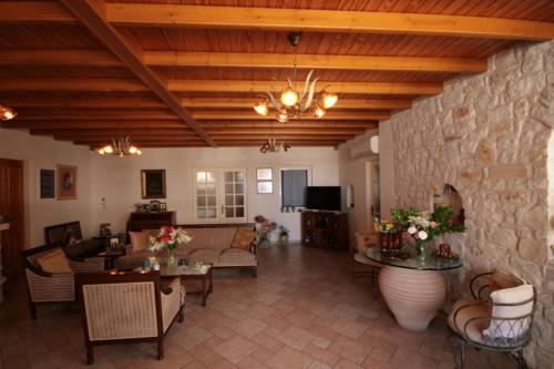 Hara Studios and Apartments