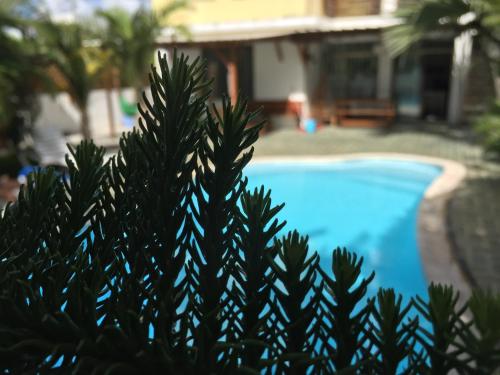 Πισίνα στο ή κοντά στο Pereybere Villa Valari with Pool Near Beach