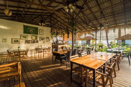 Restoran atau tempat lain untuk makan di 1511 Coconut Grove