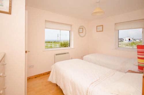 Gallery image of Cottage 102 - Ballyconneely in Ballyconneely