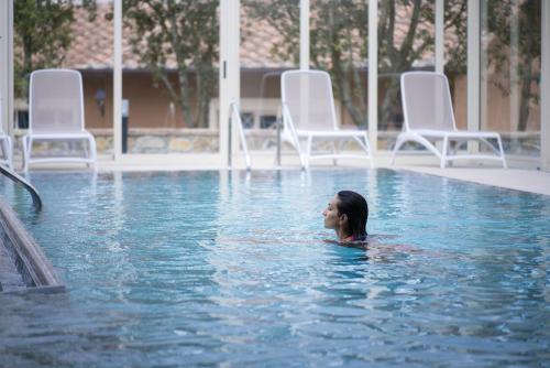 Der Swimmingpool an oder in der Nähe von Relais I Piastroni