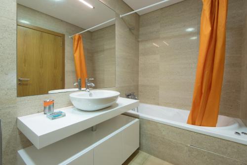 FLH Santa Luzia Flat with Pool