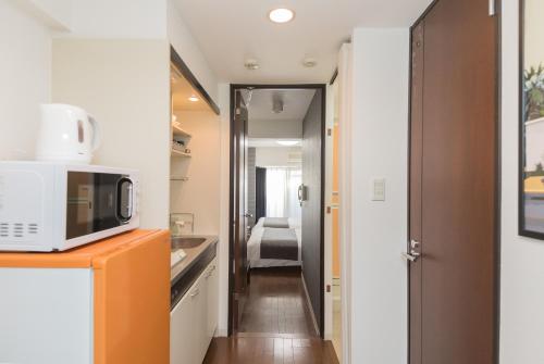 Gallery image of Nanba West Sakuragawa Station Apartment in Osaka