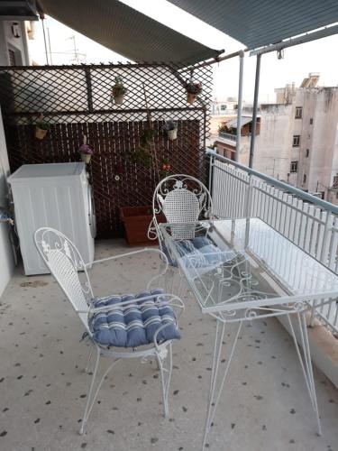 Fully renovated small & cosy studio