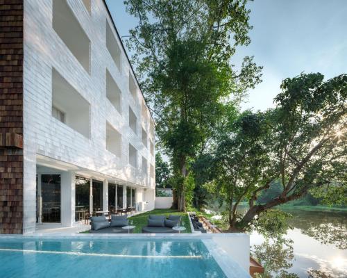Πισίνα στο ή κοντά στο Little Shelter Hotel Chiangmai