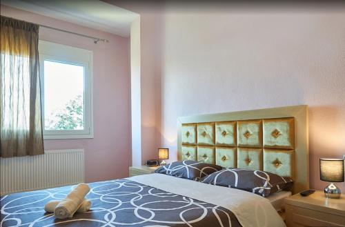 Foto dalla galleria di Villa Jullia & Rosa Vourvourou a Vourvourou