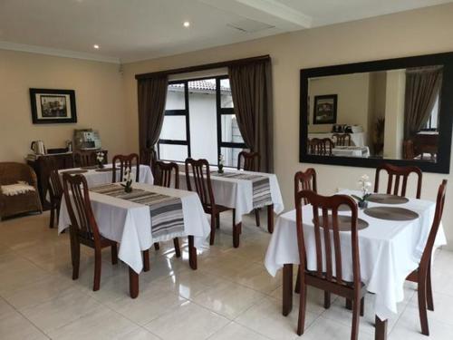 Εστιατόριο ή άλλο μέρος για φαγητό στο Fourways BnB