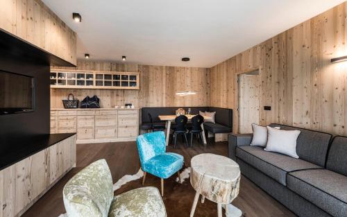 Η κουζίνα ή μικρή κουζίνα στο Presulis Hideaway Apartments & Restaurant