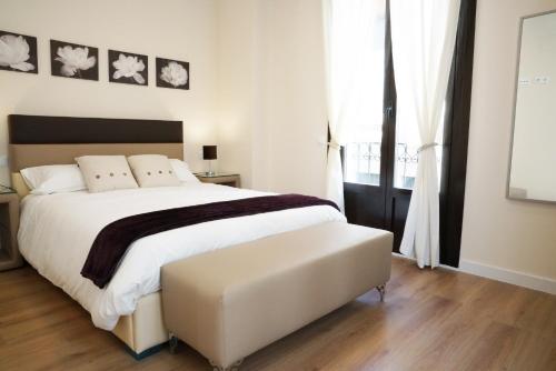 Galeriebild der Unterkunft APARTAMENTOS RELOJ DE BERGERÓN in Logroño