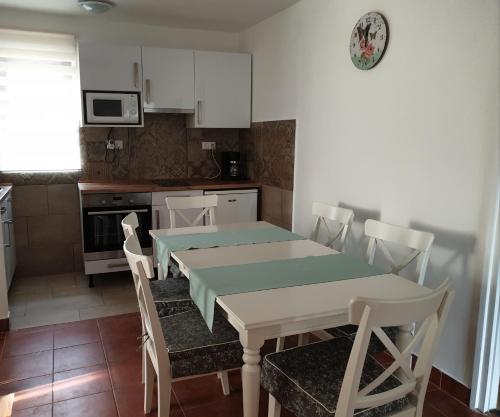 Imagen de la galería de Adri Apartman, en Zalakaros