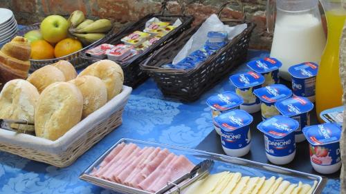 Φαγητό σε αυτός ο ξενώνας ή κάπου εκεί κοντά