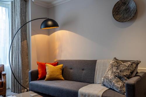 3 London Mews