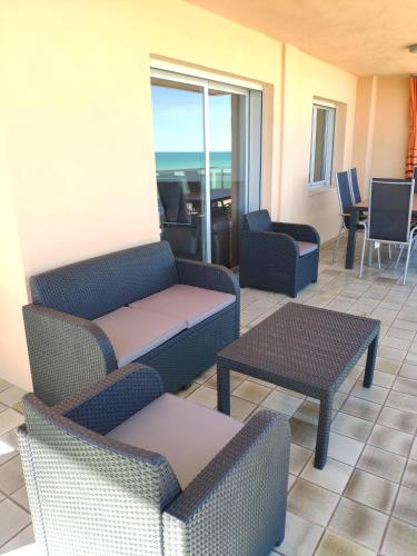 Apartamento en Primera Linea de Playa con PISCINA, PARKING Y WIFI - Playa Dorada -