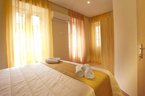 Liston Inn Suites(Plaza) - Heart of Corfu Old Town