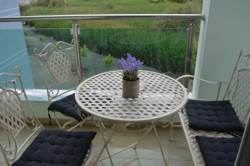 Balkón nebo terasa v ubytování Blini Seaside Apartment