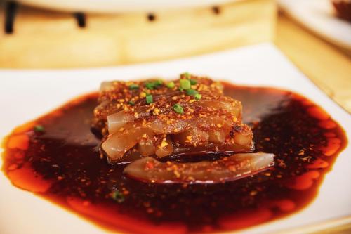ホテルの敷地内または近くでの食事または食べ物