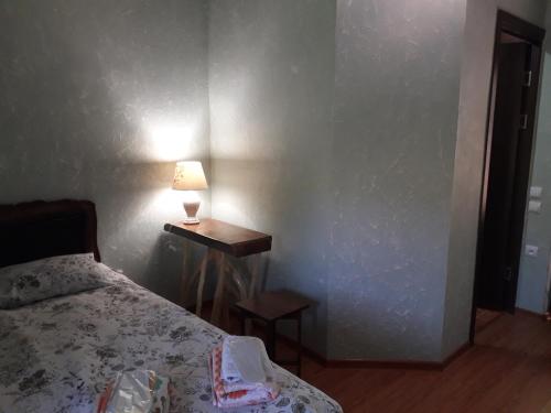  Areni House B&B -  Room  picture :   Tea/Coffee maker    Shower    Bath                           