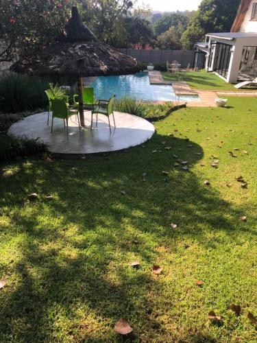 Jardín al aire libre en Muco Guest House