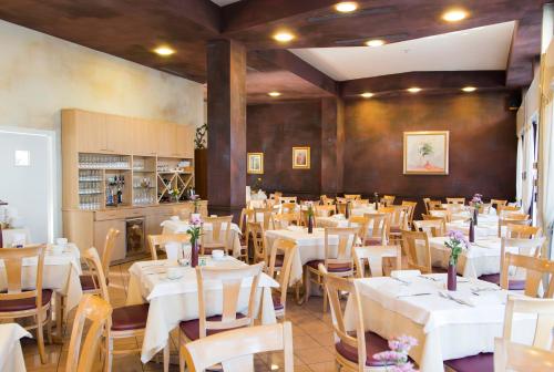 Restaurace v ubytování Hotel Meeting