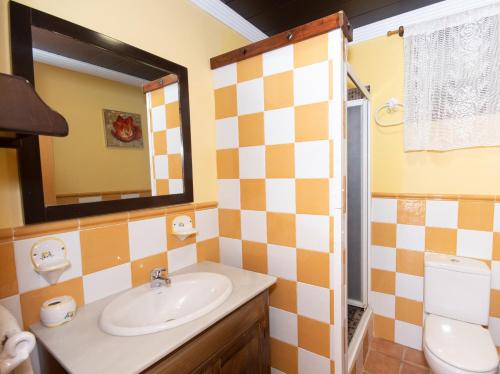 Phòng tắm tại Cubo's Casa Rural Villa Los Mellizos