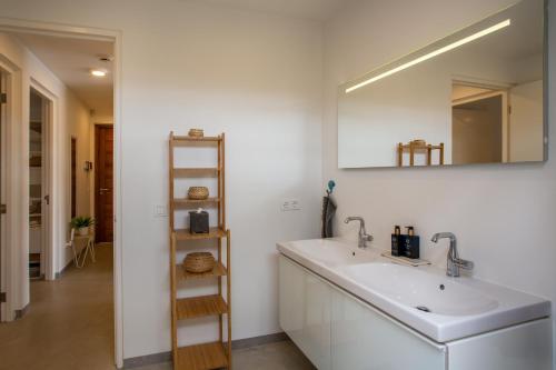 Fotografie z fotogalerie ubytování La Hasta Luxury Apartment Jan Thiel v destinaci Jan Thiel
