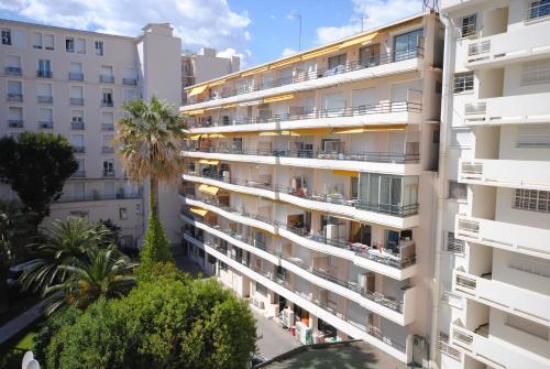 Palais Rouaze 2P SOM2151
