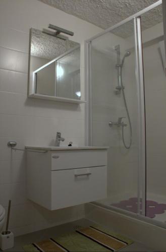 Gallery image of The beach house in Tribanj in Starigrad-Paklenica