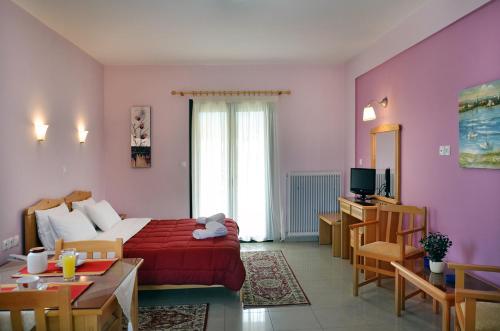 Gallery image of Hotel Patelis in Poulithra