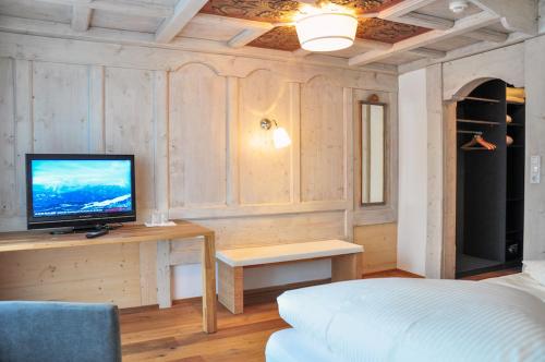 TV a/nebo společenská místnost v ubytování Hotel Seelos