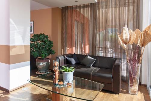 Χώρος καθιστικού στο ALIA appartements & wellness