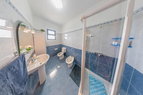Kylpyhuone majoituspaikassa Slowing Villas - Villa Oceano
